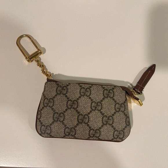 Gucci Accessories Gucci Gg Supreme Key Pouch Poshmark